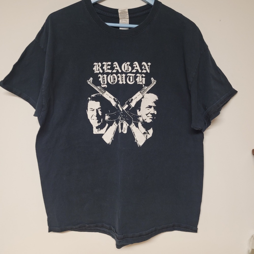 Gildan Reagan Youth T-Shirt Mens XL Black Punk Rock Band Graphic Tee Trump